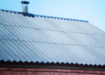 Крыша из шифера – тонкости обустройства и ремонта