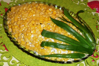 Салат кукуруза