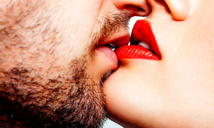 Как правильно целоваться, совет для него и для неё