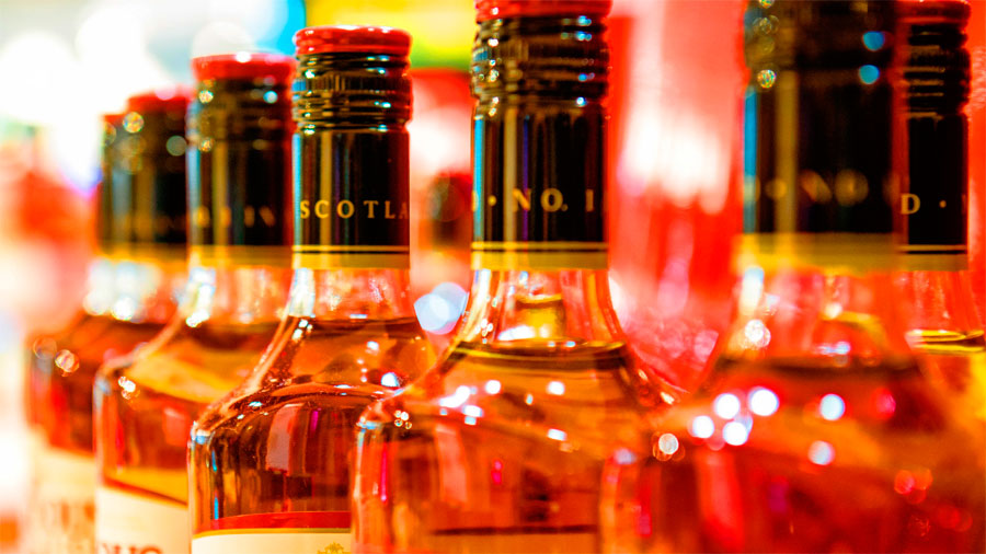 Продажи алкогольных напитков в Греции подскочили