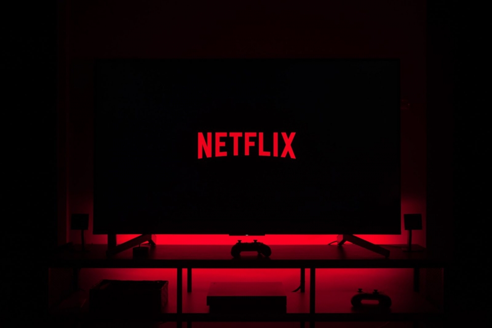 Какие 15 сериалов Netflix стоит посмотреть абсолютно каждому