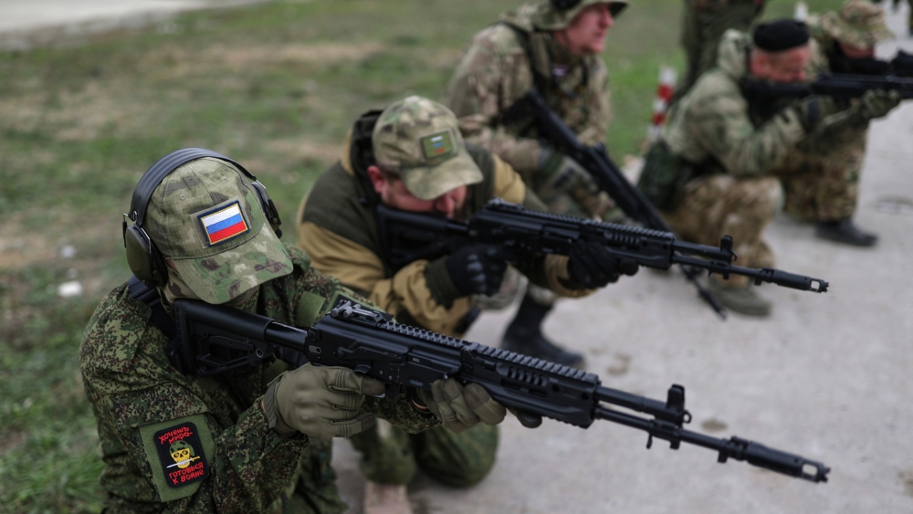С 1 января 2023 по контракту и добровольцами приняты 117 тыс. человек 