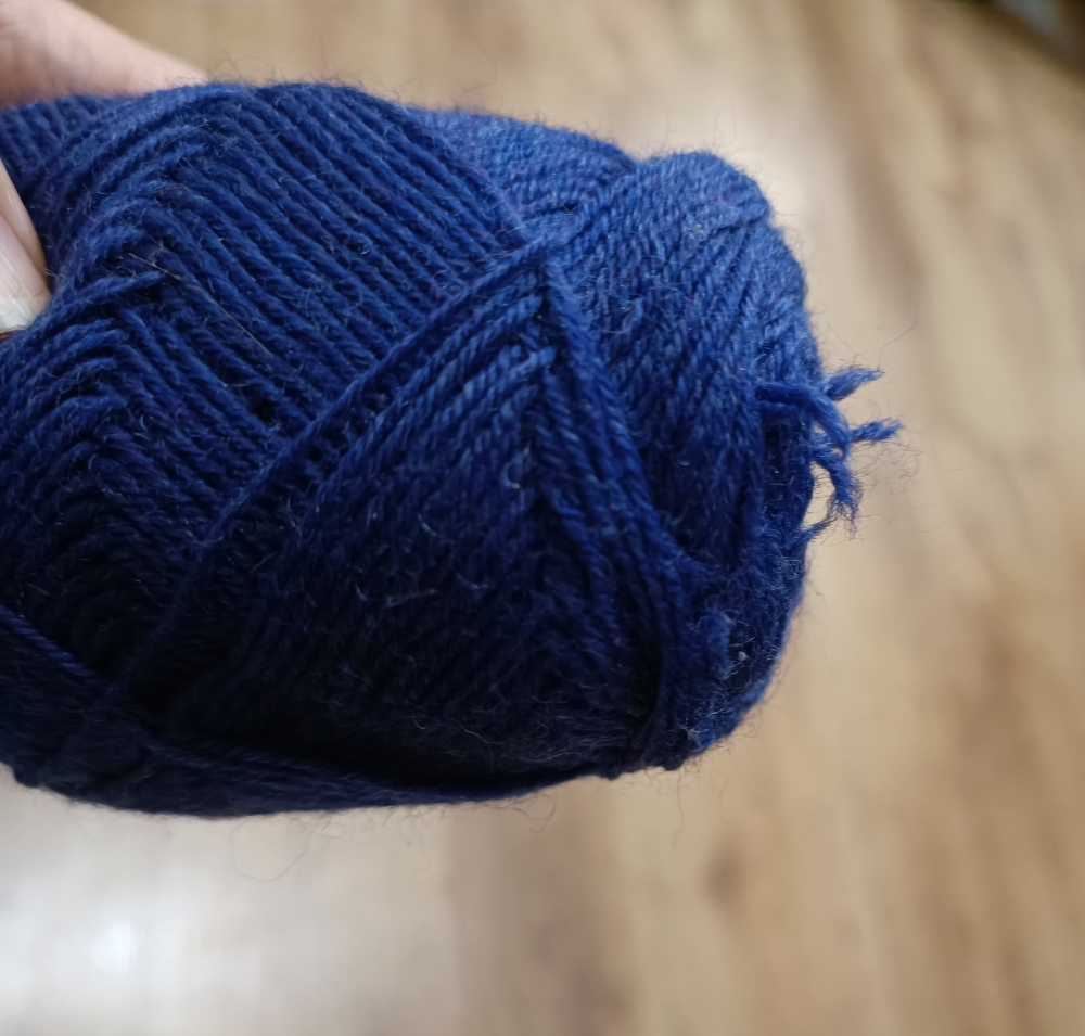 Как правильно хранить запасы пряжи и уберечь от моли , фото 3 Как правильно хранить запасы пряжи и уберечь от моли , фото 3