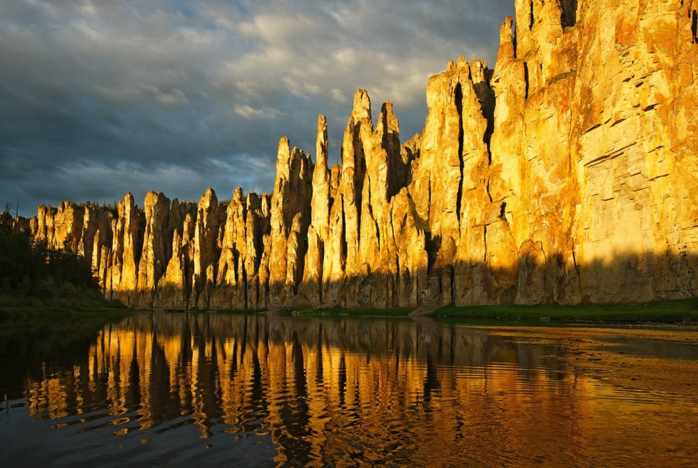 Ленские столбы: Природное чудо Якутии 🌄