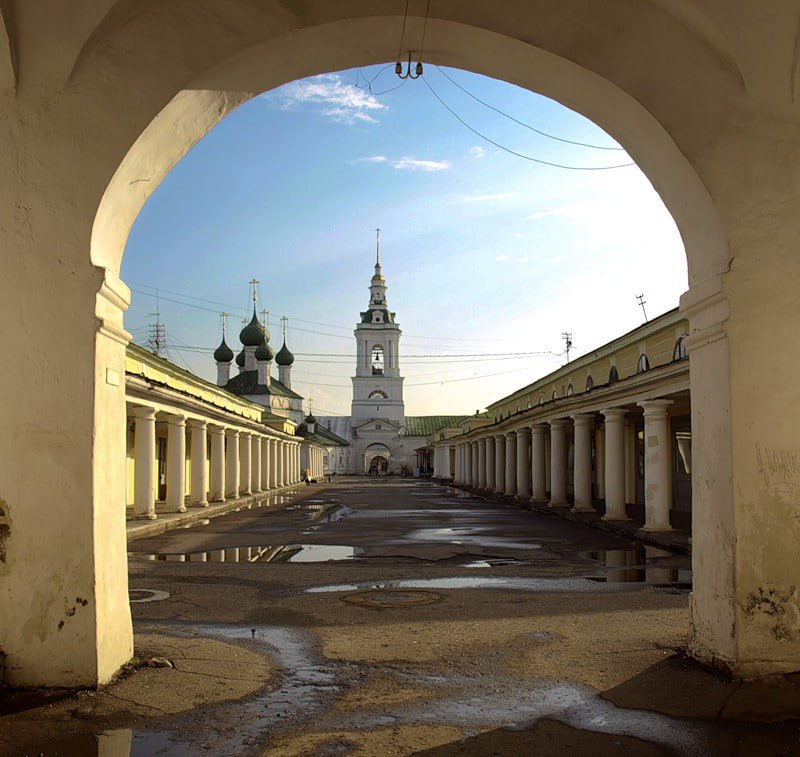 Торговые Ряды Костромской Области: Архитектурное Наследие XVIII-XIX Веков 🏛️