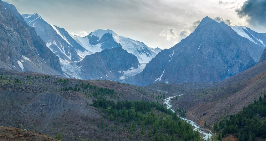 Алтайские горы: Природное великолепие Сибири 🏔️