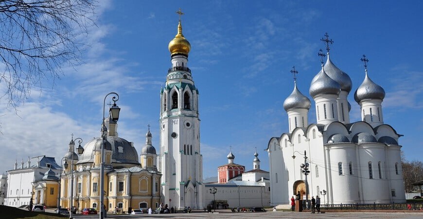 🏛️ Софийский собор в Вологде: Архитектурное наследие и духовное богатство