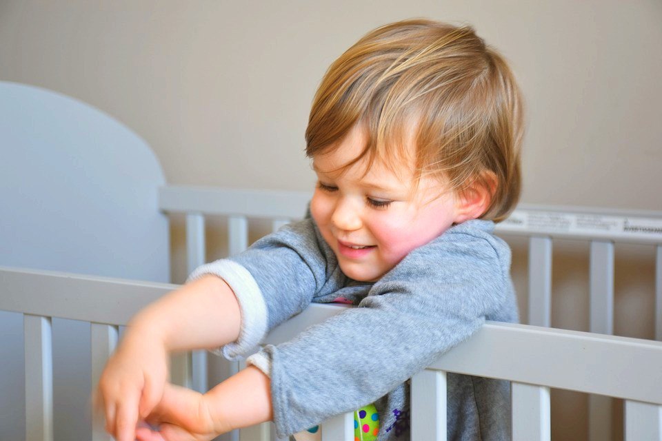 👶🏡 Регистрация по разным адресам: может ли суд вселить мать к ребенку?