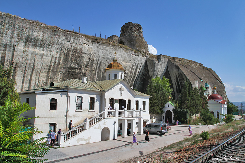 Монастыри, жемчужины Крыма