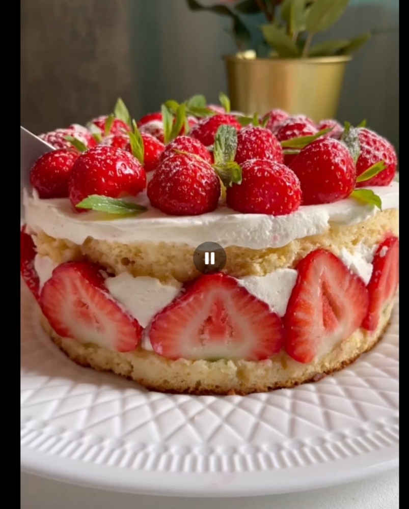 🎂 Готовим вкуснейший клубничный торт — Молочная девочка