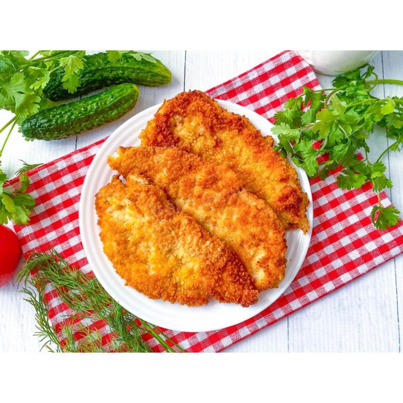 Филе куриное в панировочных сухарях на сковороде