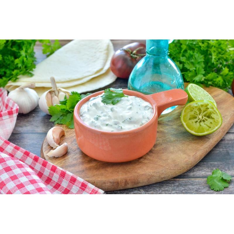 Соус из мацони с чесноком и зеленью, фото 1