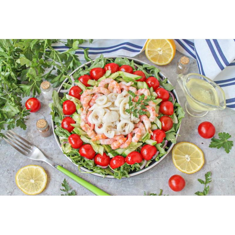 Салат с кальмарами креветками огурцом, фото 2