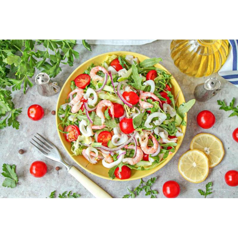 Салат с кальмарами креветками огурцом, фото 1