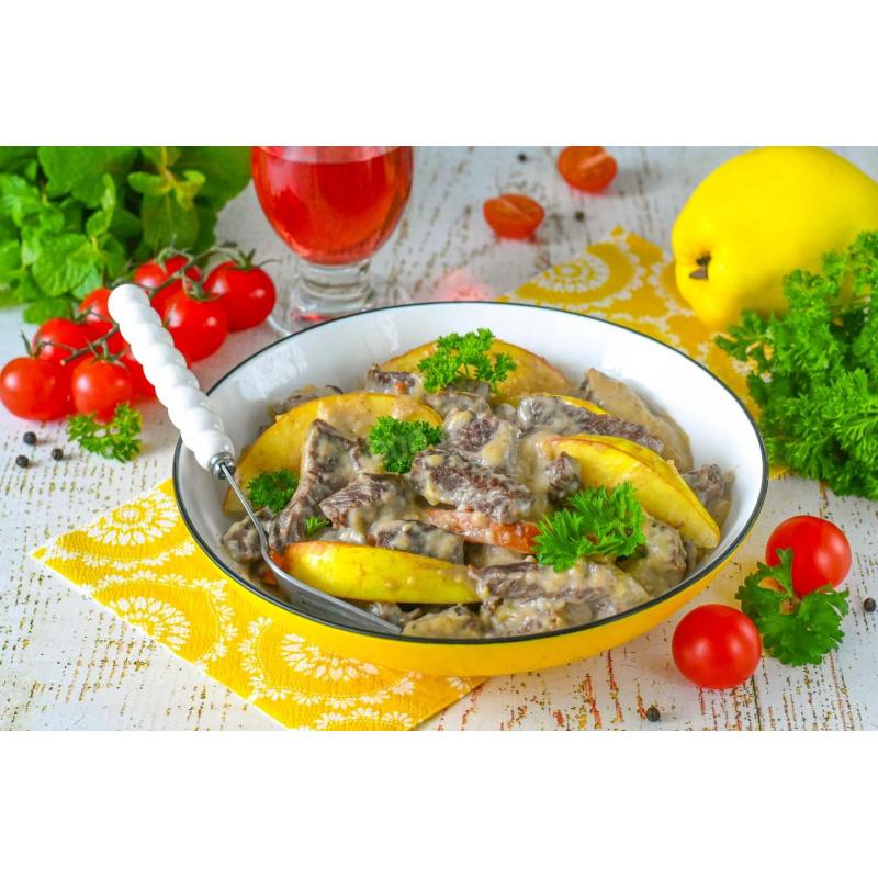 Говядина с айвой тушеная