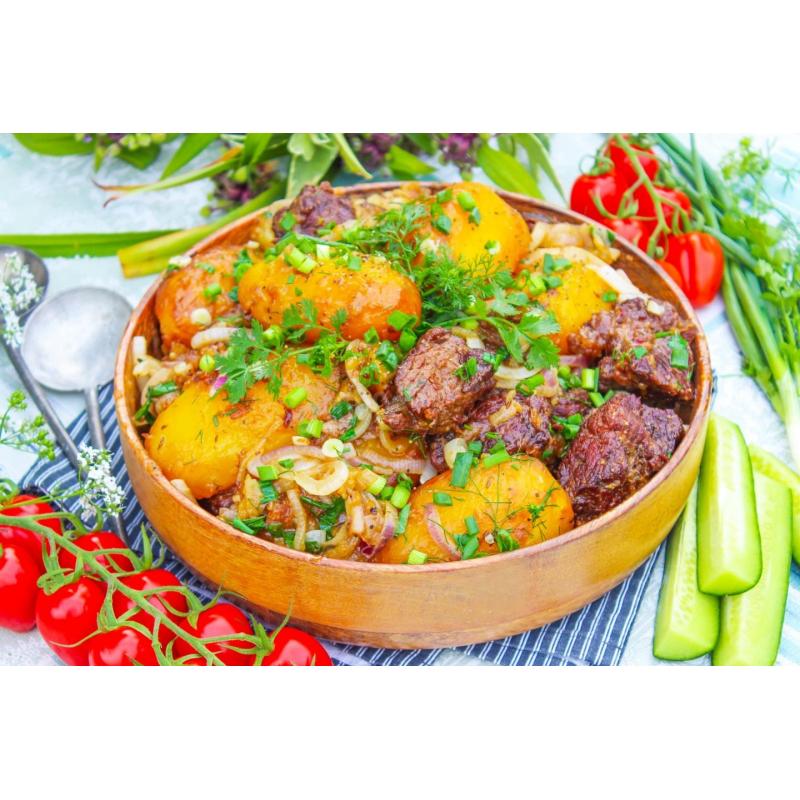 Казан-кебаб с картошкой на костре