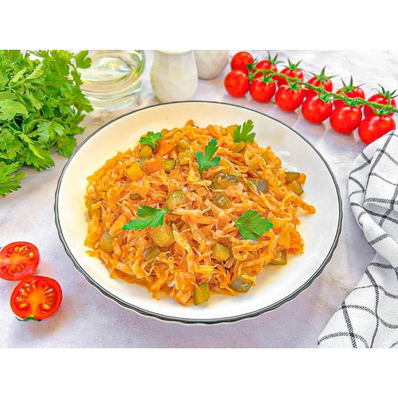 Тушеная капуста с огурцами