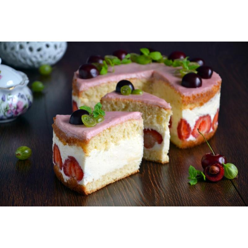 Торт Фрезье с клубникой
