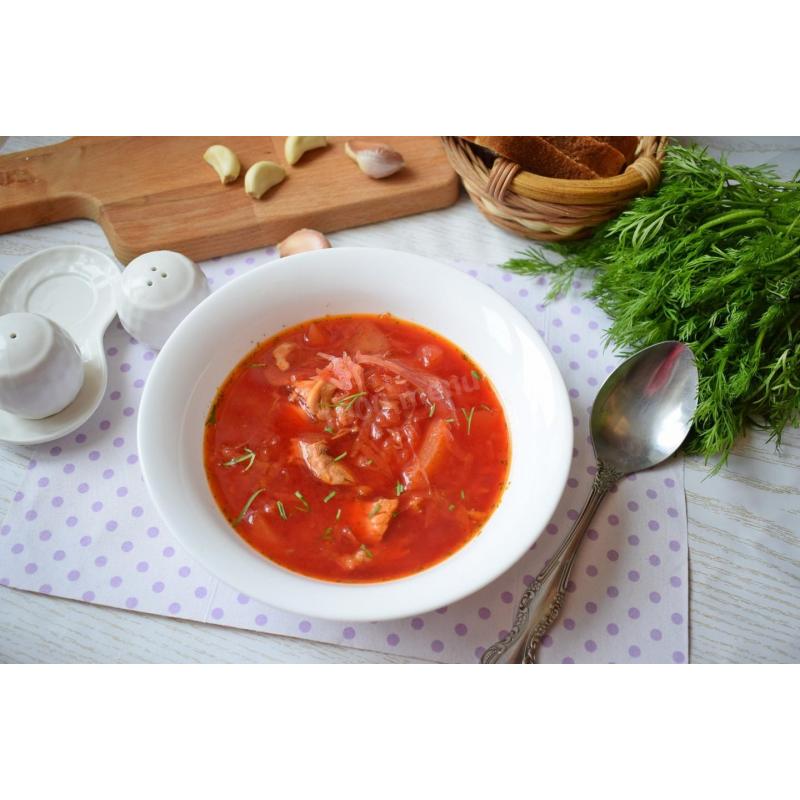 Классический борщ со свеклой и томатной пастой