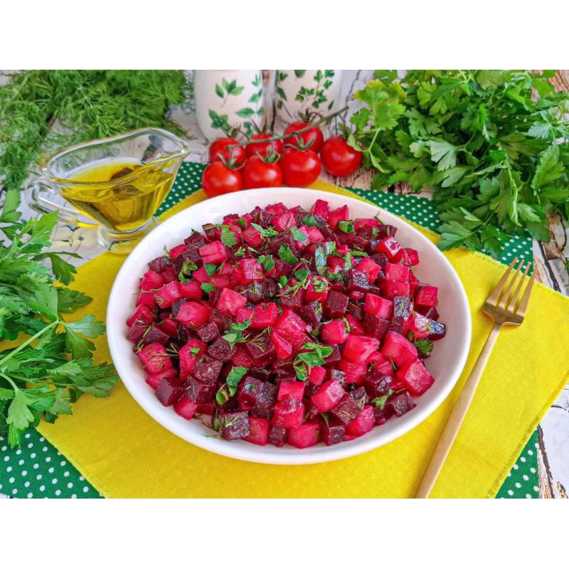 Овощной салат из свеклы и картошки
