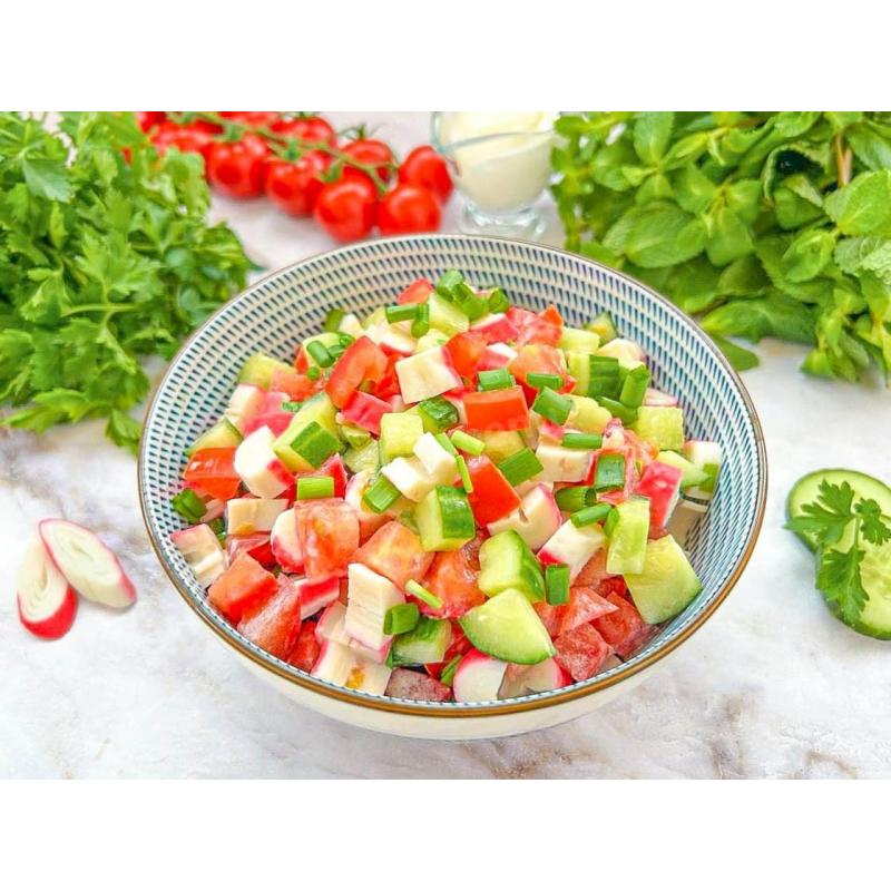 Салат крабовые палочки помидор огурец