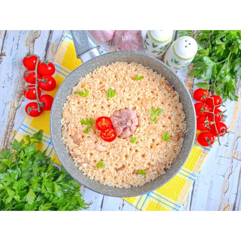 Свинина с рисом на сковороде