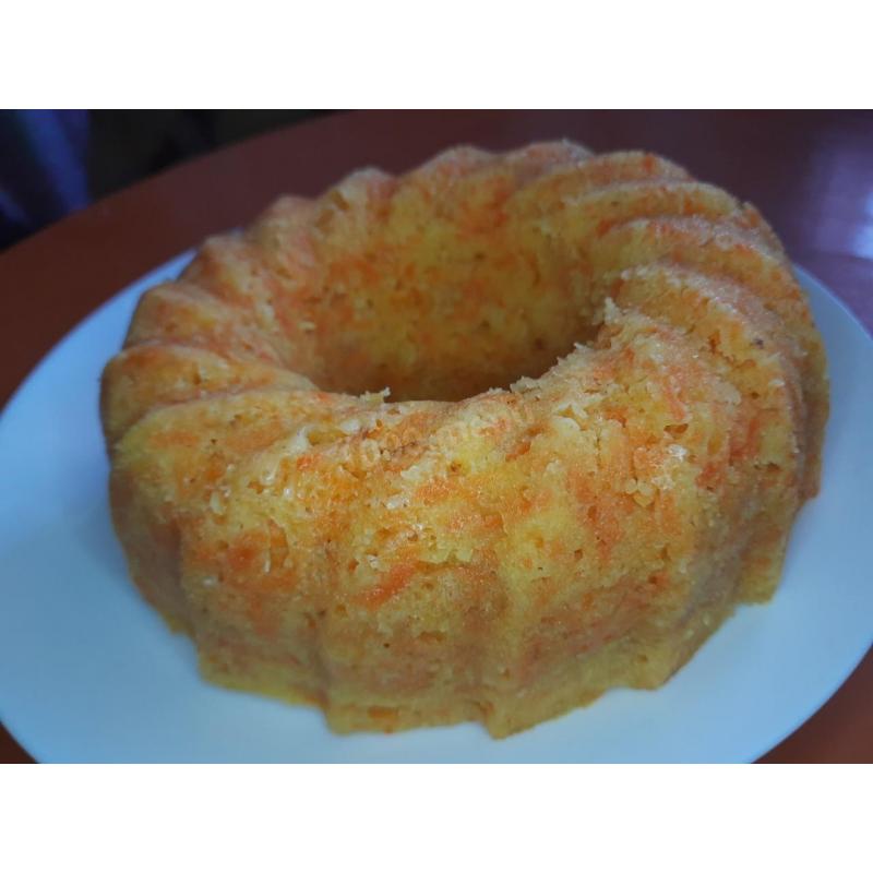 Большой морковный кекс в микроволновке