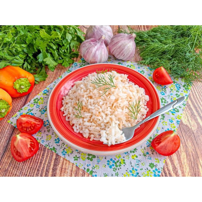 Рассыпчатый рис на сливочном масле на сковороде