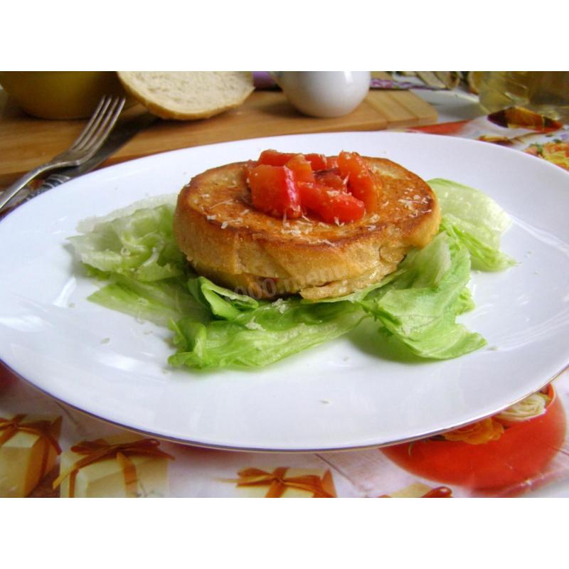 Жареные бутерброды с помидорами и сыром