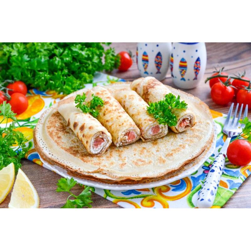Блины с красной рыбой и творожным сыром