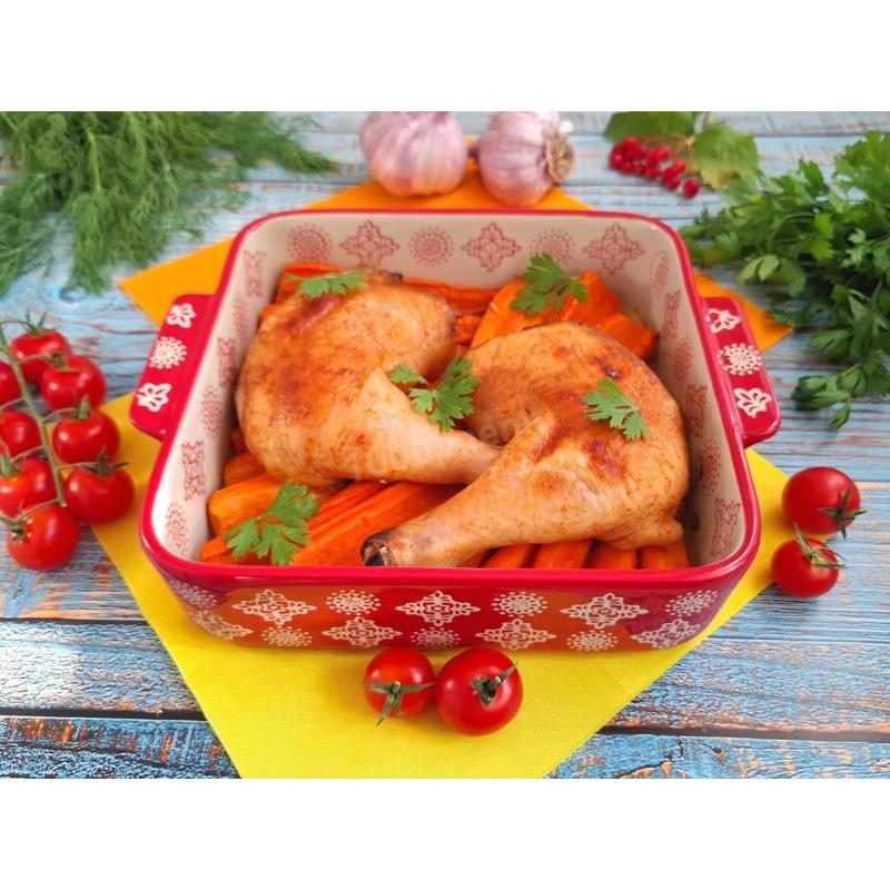 Курица с морковью в духовке