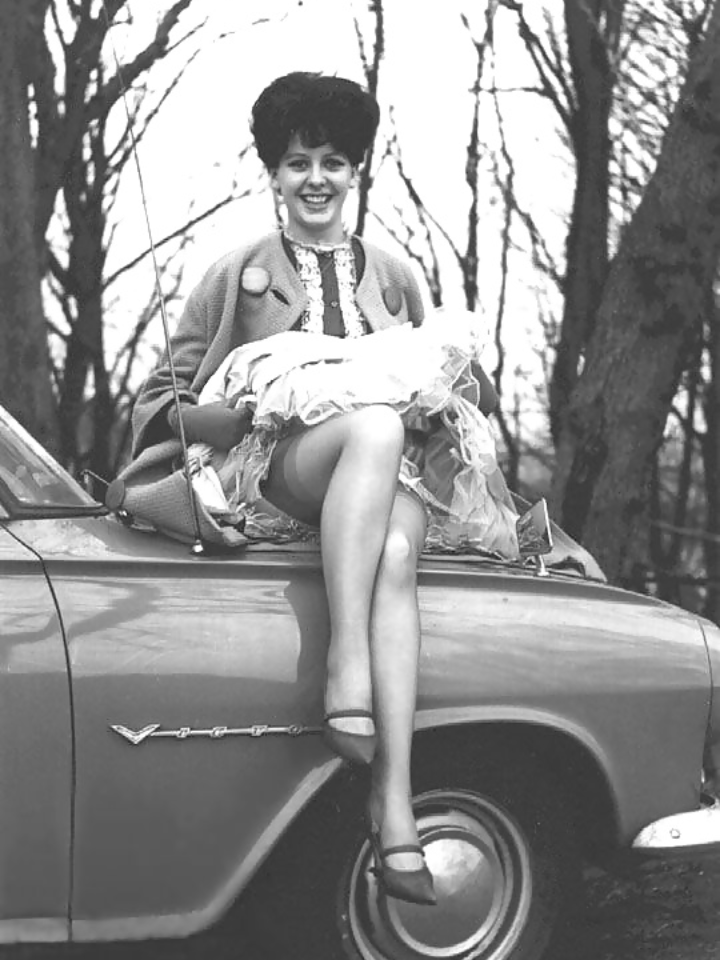 Каждому по вкусу: ретро авто и красивые девушки, фото 42