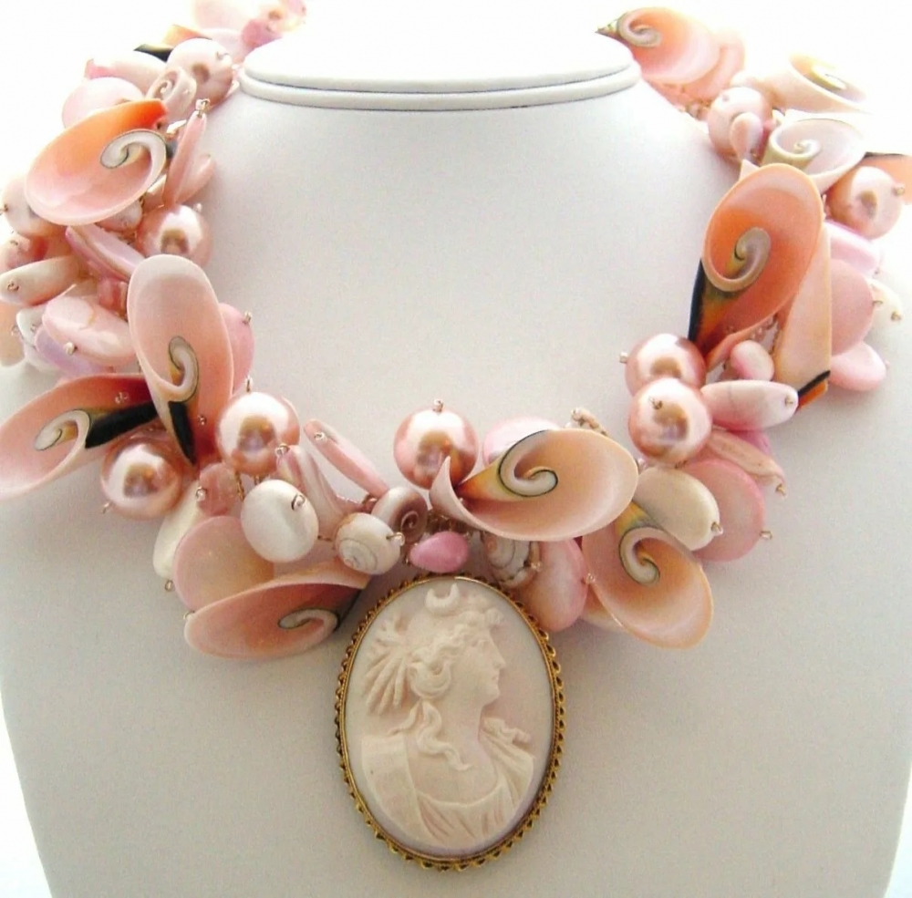 Красивые колье из ракушек, фото 11 Красивые колье из ракушек, фото 11