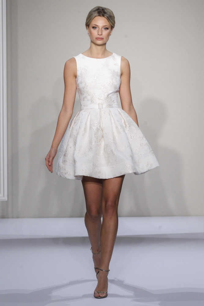 Девушки в коротких свадебных платьях, фото 10 Девушки в коротких свадебных платьях, фото 10