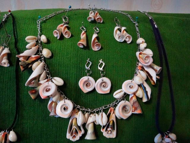 Красивые колье из ракушек, фото 14 Красивые колье из ракушек, фото 14
