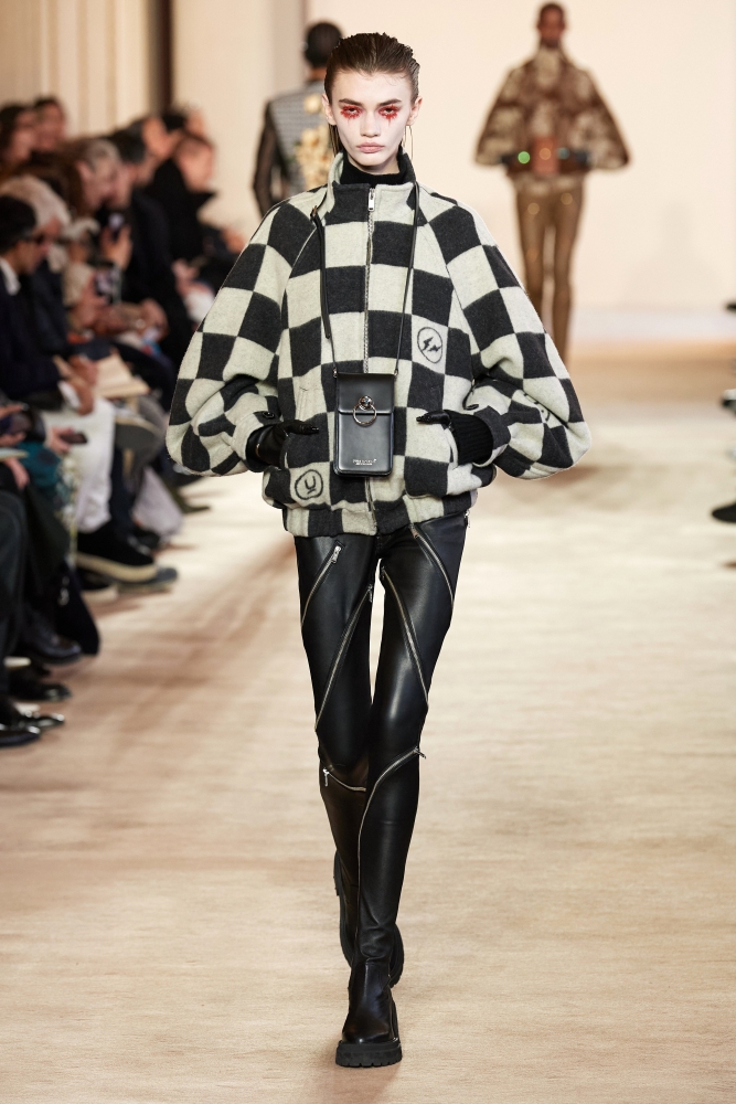Коллекция Undercover (Fall 2023 Ready-to-Wear)
