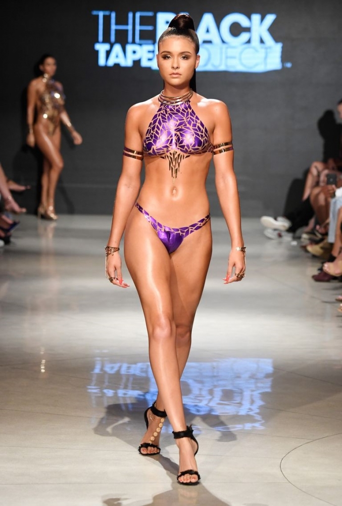 Купальники из липкой ленты - нравится такая идея?, фото 21