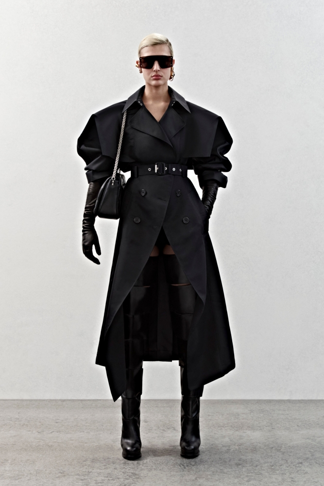 Коллекция Аlexander McQueen (Pre-Fall 2023), фото 7