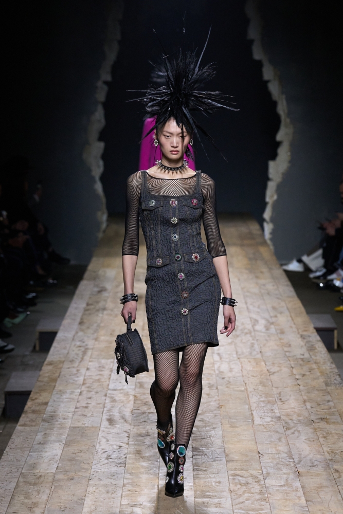 Коллекция Moschino (Fall 2023 Ready-to-Wear), фото 12
