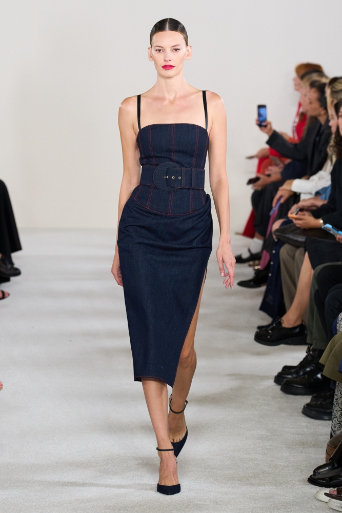 Коллекция Carolina Herrera (Spring 2023 read-to-wear) , фото 20