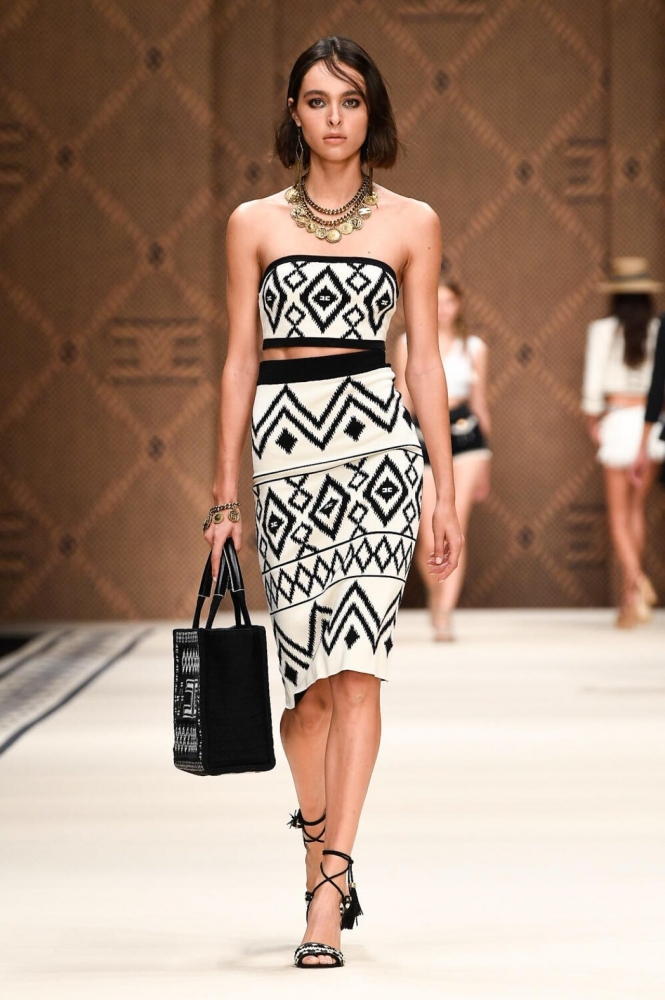 Коллекция Elisabetta Franchi (Spring Summer 2023 collection fashion show), фото 12