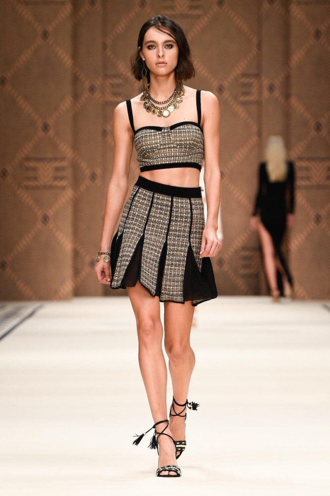 Коллекция Elisabetta Franchi (Spring Summer 2023 collection fashion show), фото 23