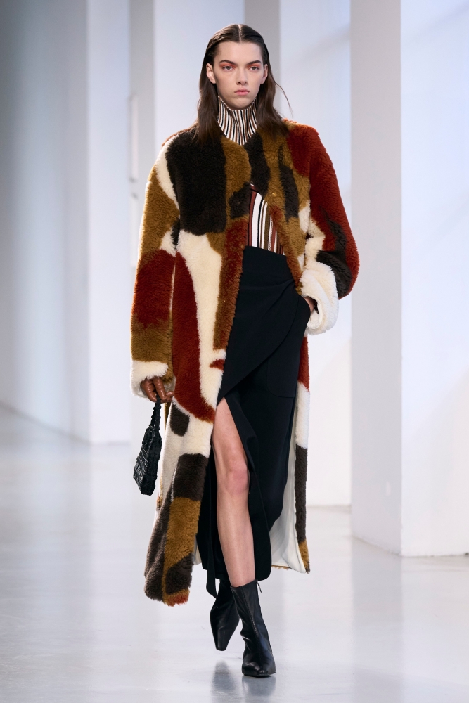 Коллекция Mame Kurogouchi (Fall 2023 Ready-to-Wear), фото 13