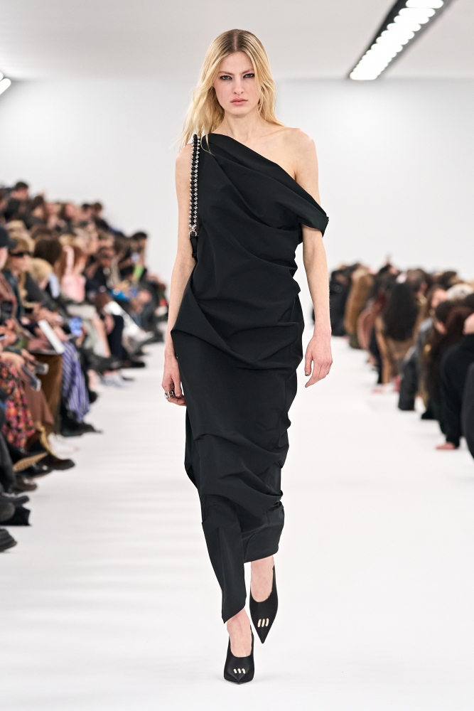 Коллекция Givenchy (Fall 2023 Ready-to-Wear), фото 23