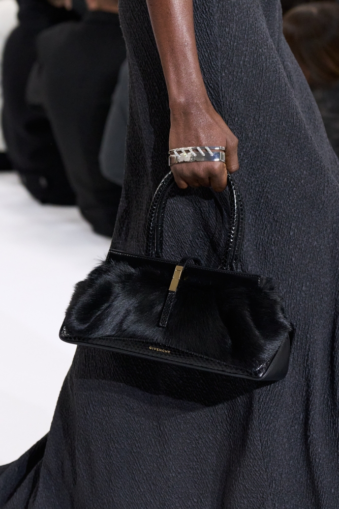 Коллекция Givenchy (Fall 2023 Ready-to-Wear), фото 15