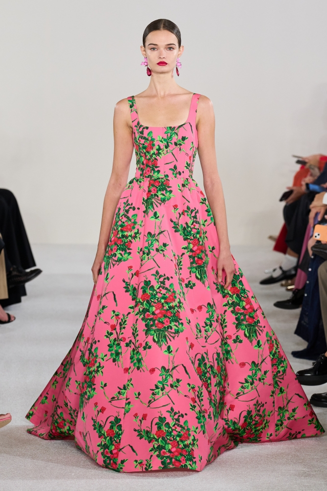 Коллекция Carolina Herrera (Spring 2023 read-to-wear) 