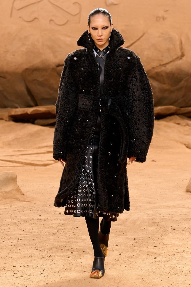 Коллекция Off-White (Fall 2023 Ready-to-Wear), фото 18