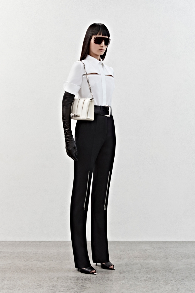 Коллекция Аlexander McQueen (Pre-Fall 2023), фото 2
