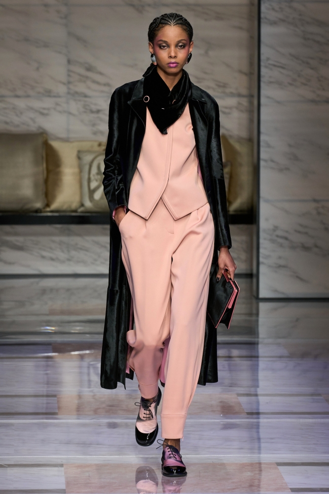 Коллекция Giorgio Armani (Fall 2023 Ready-to-Wear), фото 21