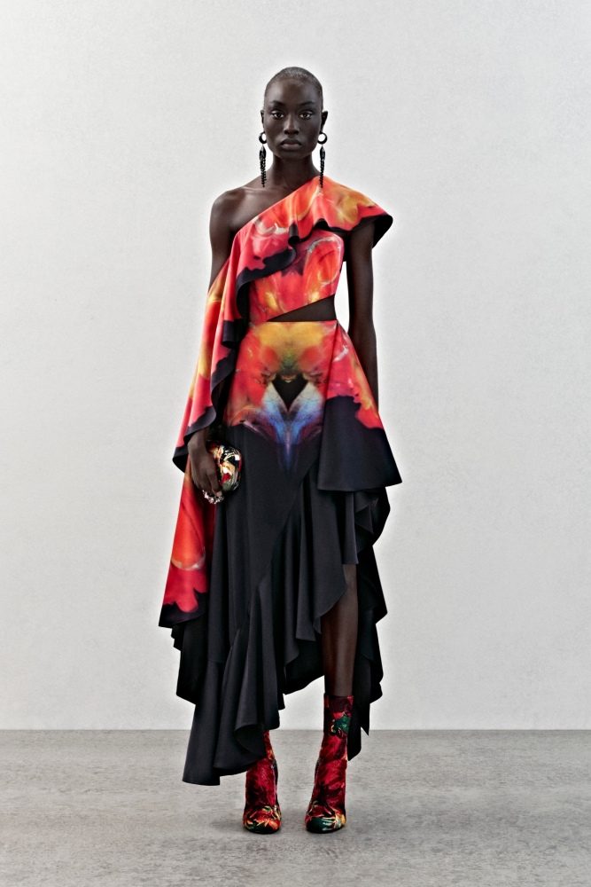 Коллекция Аlexander McQueen (Pre-Fall 2023), фото 10